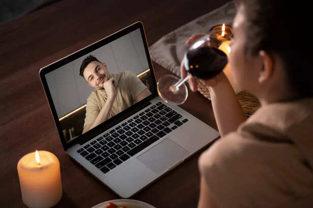 Why Long Distance Relationships Feel More Challenging