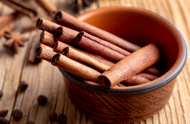 cinnamon for skin
