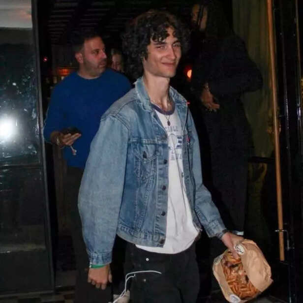 Sombr was seen with one of Taylor Swift's sourdough loaves last week