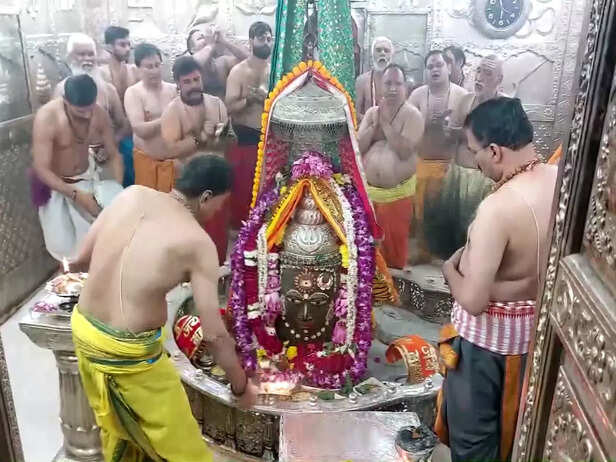 Bhasma Aarti performed at Mahakaleshwar Jyotirlinga Temple in Ujjain