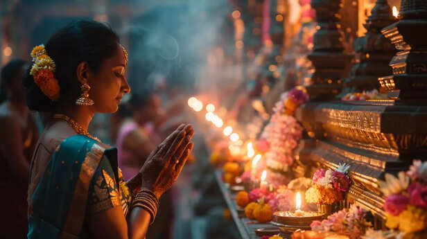Devotees Observe Fast on Mauni Amavasya