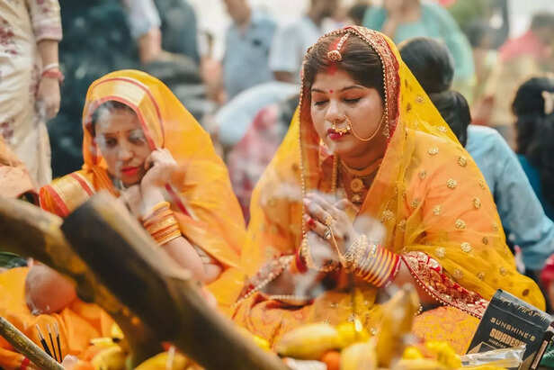 Vrindavan Devotees Wearing Yellow