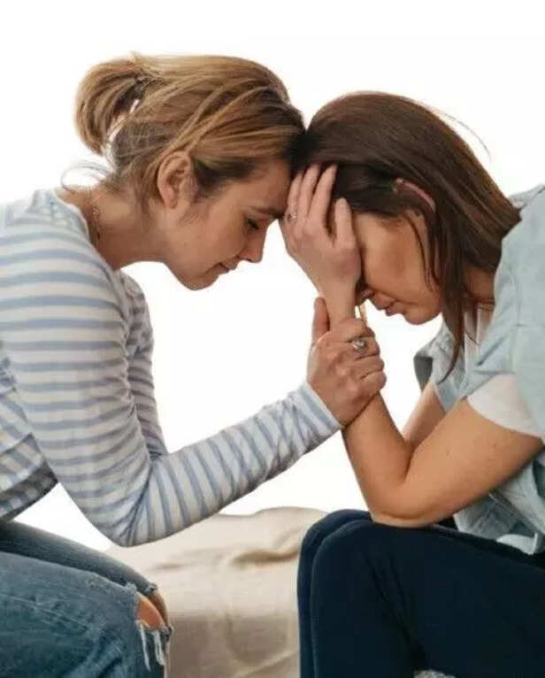 Freepik | Echoism is a personality trait where someone constantly puts others first while shrinking themselves.