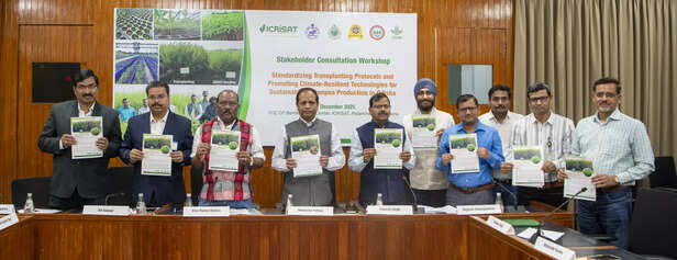 ICRISAT के वैज्ञानिकों ने न केवल इसका अध्ययन किया है, बल्कि Seedling Transplanting Protocols for Sustainable Pigeonpea Production भी जारी किए है