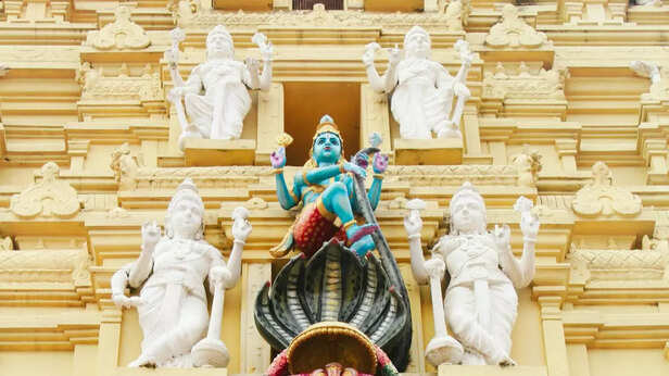 Sculptures at Sri Krishna Matha Temple