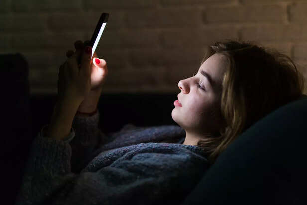 Social Media Use at Night