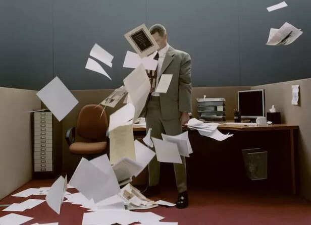 Freepik | Appearing busy while deliberately minimising effort could be perceived as deceptive.