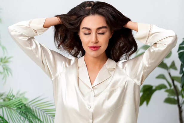 Smooth Hair on Silk Pillow