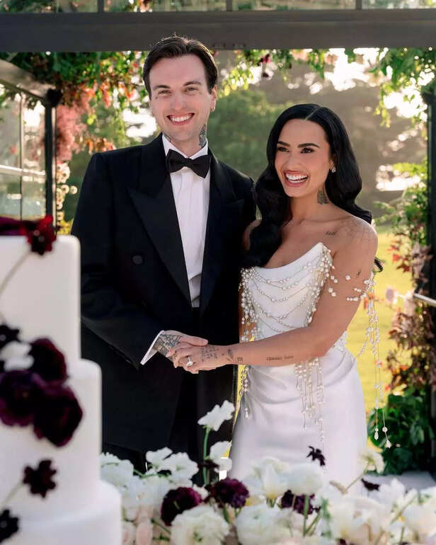 Instagram/vogueweddings | Demi Lovato &amp; Jordan Lutes.