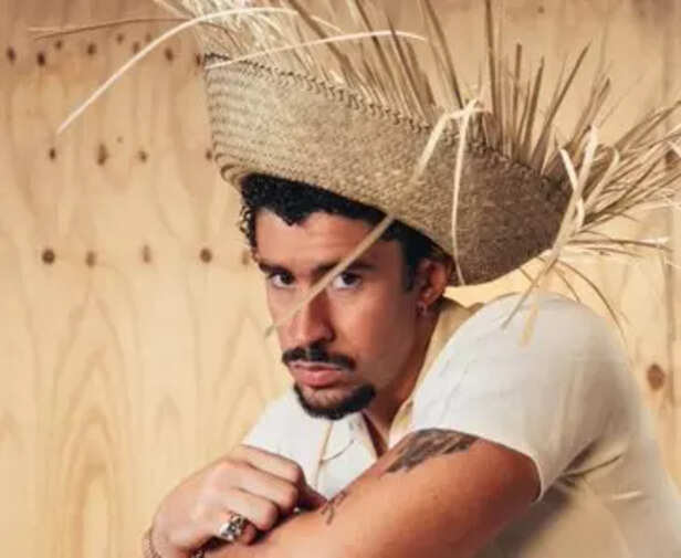 X| @PopCrave| Bad Bunny makes history as the first artist to deliver an entirely Spanish-language #SuperBowl