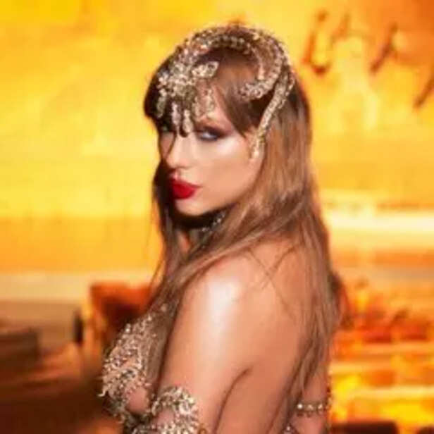 X| Taylor Swift remains at the centre of pop culture buzz