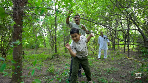जो पहने डरते थे, उसी बाग में बच्चे खेलते हैं, परिवार घूमने आते हैं और लोग सीखने के लिए दूर-दूर से पहुँचते हैं।