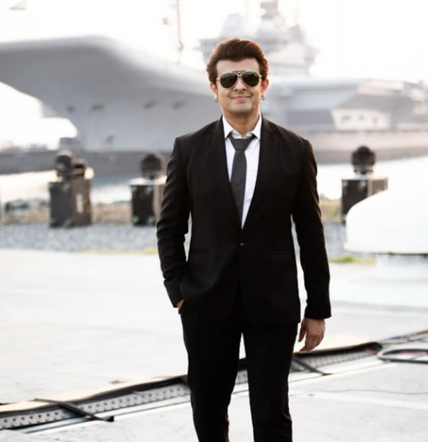 Genre-fluid Chaar Diwaari drops Iss Tarah with Sonu Nigam, here’s why it slaps hard