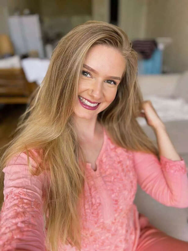 Instagram| German woman praises Indian friends after losing credit card