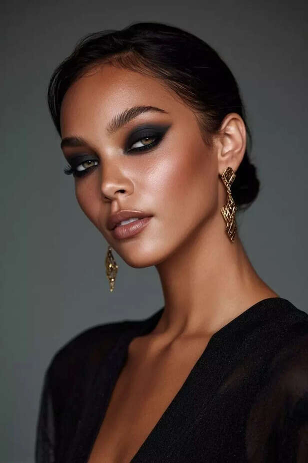 Pinterest | Smudged liner, bold red lips, metallic shadows and textured nails are now in!