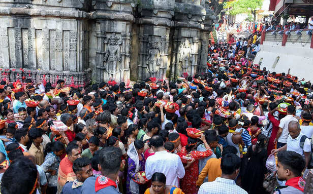 Guwahati, Jun 26 (ANI): Devotees throng Kamakhya Temple to offer prayers after t...