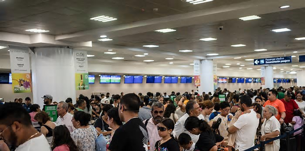 X | @hasan_anam2281 | Air Travel Chaos Hits Cancún, Mexico City Amid Operational Strains