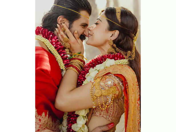Vijay Deverakonda, Rashmika Mandanna share first pictures as husband and wife from traditional Udaipur wedding