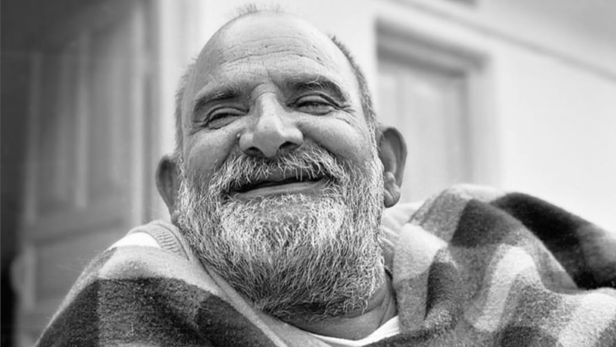 Maharaj Ji | Instagram - @neemkarolibaba_maharajji