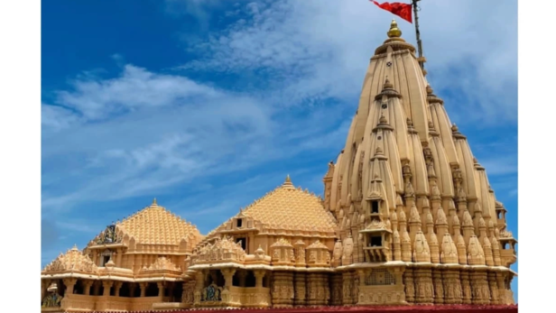 Somnath Jyotirlinga | Instagram - @asthasaini13