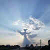 'Glowing' Angel Cloud Appears Over Texas, Man Who Captured It Calls It ...