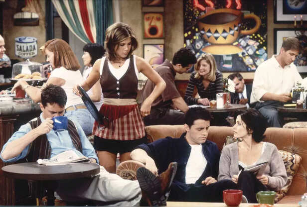 Pinterest | Rachel’s early-season wardrobe was peak coffee shop chic.