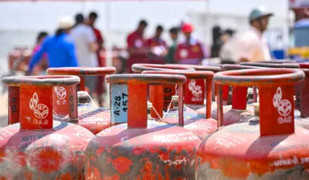 Govt bars PNG consumers from retaining or refilling domestic LPG cylinders