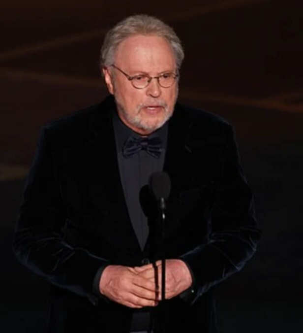 X| @decider| Billy Crystal honours Rob Reiner at Oscars