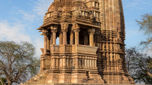 Chaturbhuj Temple | Instagram - @kevinstandage1