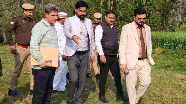 रामपुर जिलाधिकारी अजय कुमार द्विवेदी