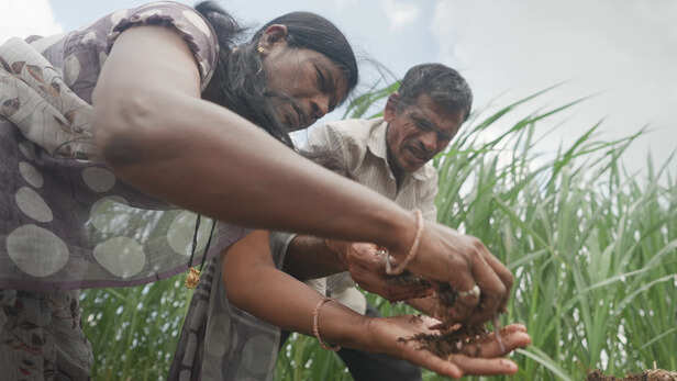 पति का साथ बना ताकत