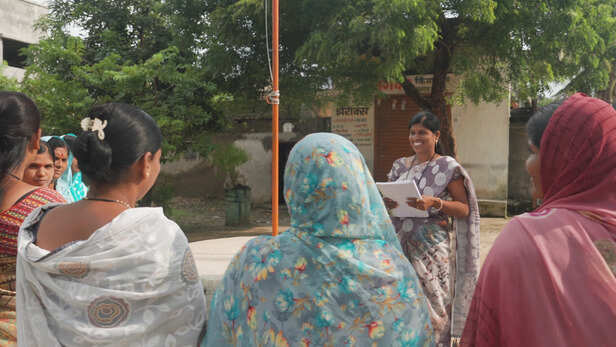 50 गाँव, 2300 महिलाएं और आत्मनिर्भरता की मिसाल