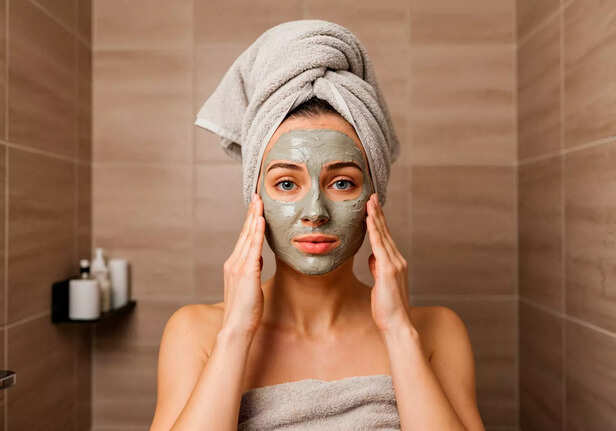 Gram flour and lemon scrub