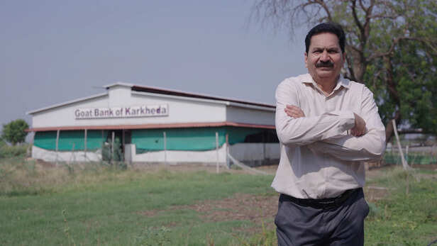 नरेश देशमुख और उनका बनाया Goat Bank
