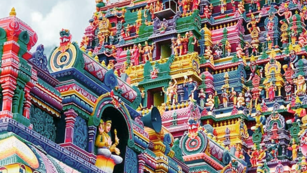 Intricate Carvings on Pillaiyarpatti Karpaga Vinayagar Temple | Instagram - @templerunsanti