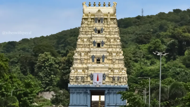 Gopuram of Simhachalam Temple | Instagram - @the_wander_taless