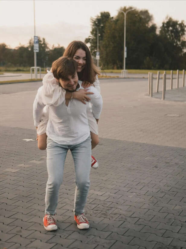 Pexels | Why Emotional Availability Wins in Dating