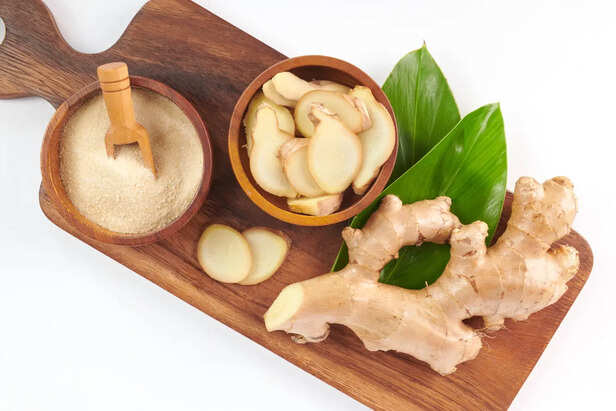 Ginger root and ginger powder