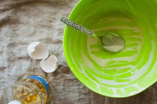 Egg and Olive Oil Hair Mask                     (Image Credit: Pexels)