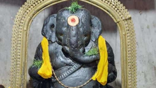 Idol of Lord Ganesha at Idagunji Maha Ganapathi Temple | Instagram - @idagunji_temple