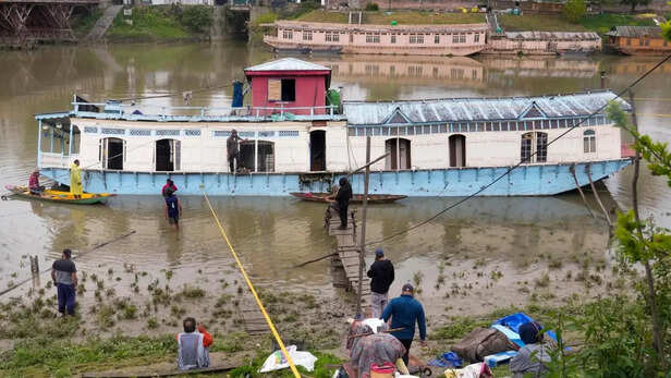 श्रीनगर में बरसात के बाद का हाल