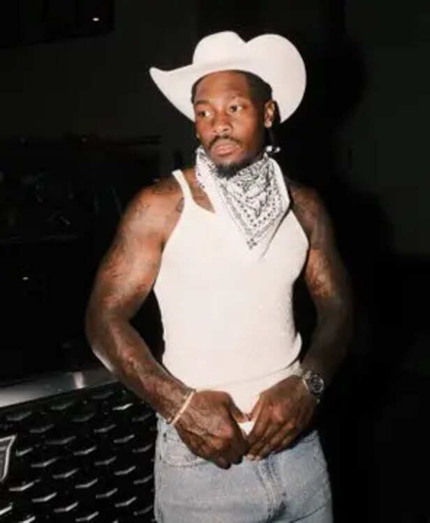 X| @BuzzingPop| Did Stefon Diggs ‘develop feelings’ for Dianna Russini amid Mike Vrabel buzz