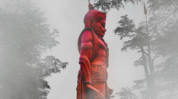 Hanuman Jhi's Statue at Jakhu Temple | Instagram - @himachal_pictures