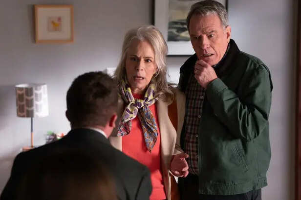 X| @DEADLINE| Record-breaking Malcolm in the Middle revival divides viewers