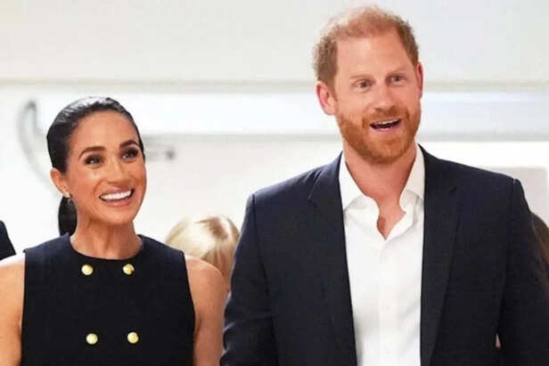 ​Harry and Meghan visited Bondi Beach, a location that had witnessed a terrorist attack a few months earlier​