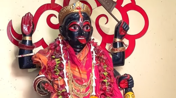 Kali Maa Idol at Chinese Kali Temple | Instagram - @calcuttatrending