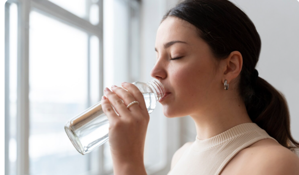 Drinking Water                         (Image Credit:Freepik)