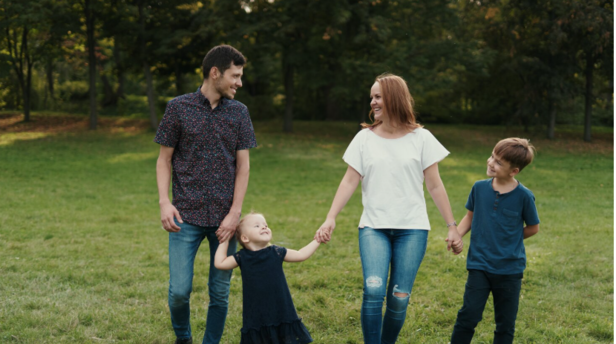 Building a Healthy Relationship                        (Image Credit:Freepik)