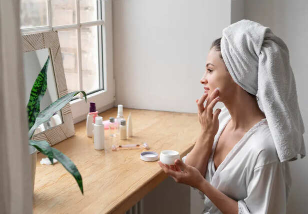Maintaining a Proper Routine                       (Image Credit:Freepik)