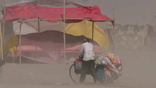 कई राज्यों में चल रही है गर्म हवाएं